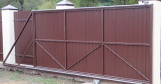 Купить откатные ворота из профнастила Медногорск, цена от 1748 руб.